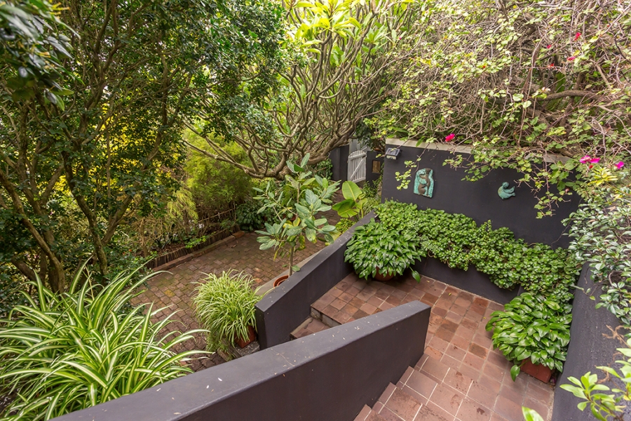 3 Bedroom Property for Sale in Green Point Western Cape